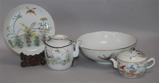 A group of late 19th/early 20th century Chinese famille rose ceramics